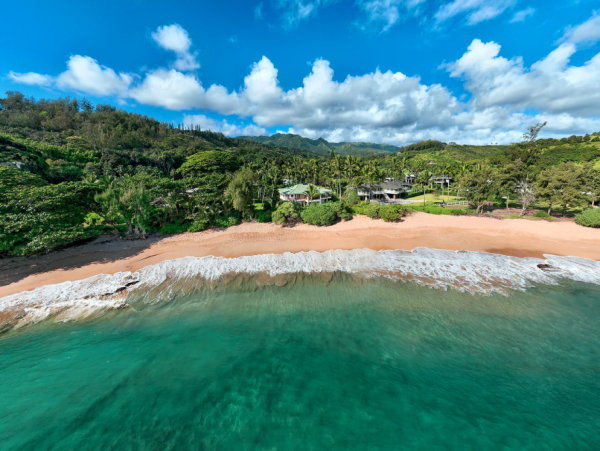 Experience Luxury in Moloa'a Bay - The Perfect Kauai Retreat